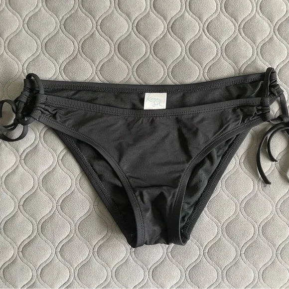 Kona Sol Bikini Bottom, Size Small - Picture 1 of 9